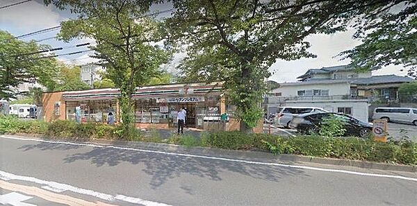 セブンイレブン横浜若葉台団地店 徒歩4分。 310m