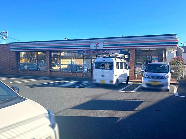 セブン-イレブン 座間立野台1丁目 徒歩5分。 330m