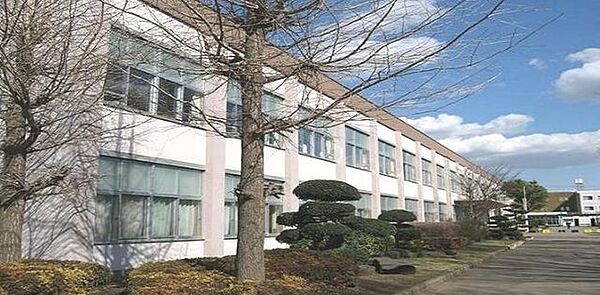 綾瀬市立綾北中学校 徒歩31分。 2450m