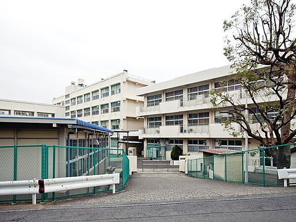 横浜市立東野中学校 徒歩20分。 1530m