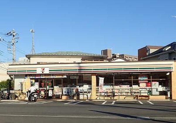 セブンイレブン横浜瀬谷二ツ橋町店 徒歩2分。 130m