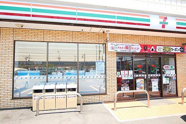 セブンイレブン 藤沢亀井野4丁目店 徒歩6分。 440m