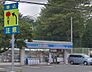 周辺：ローソン横浜川井本町店 徒歩3分。 250m