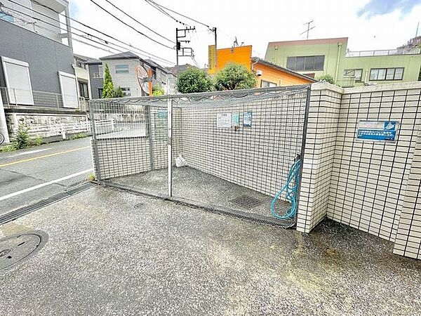 ゴミ置き場