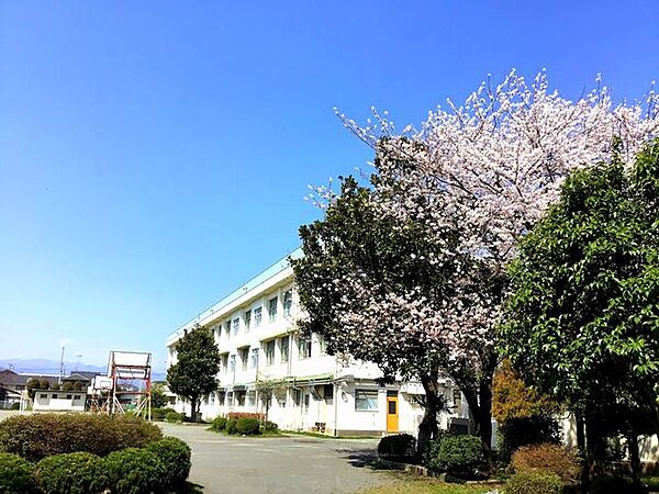 座間市立東原小学校 徒歩3分。 240m