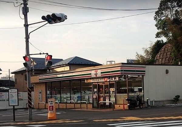 セブンイレブン保土ケ谷元町橋店 徒歩7分。 550m