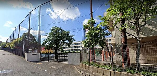 横浜市立坂本小学校 徒歩12分。 950m
