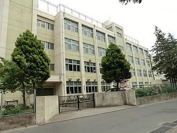 大和市立南林間中学校 徒歩22分。 1720m