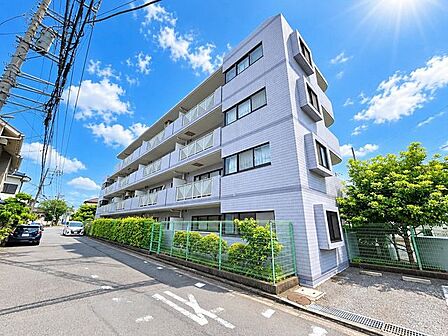 前面道路含む外観