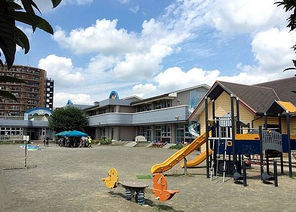 学校法人文伸学園　綾南幼稚園 徒歩24分。 1900m