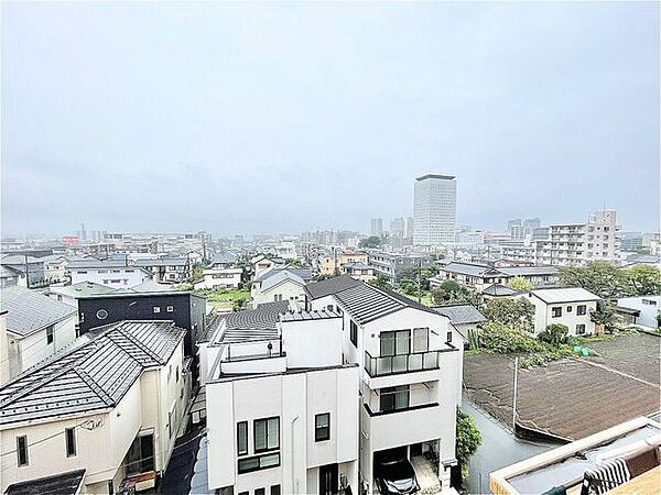 バルコニーから望む