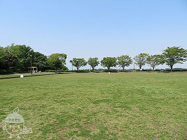 東俣野中央公園 徒歩10分。 740m