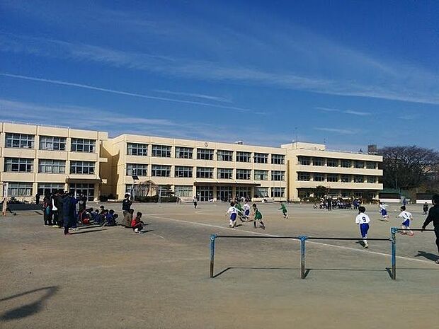 大和市立林間小学校 徒歩3分。 250m