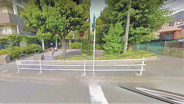 さちが丘公園 徒歩3分。 250m