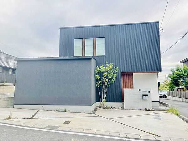 外観：323000439999