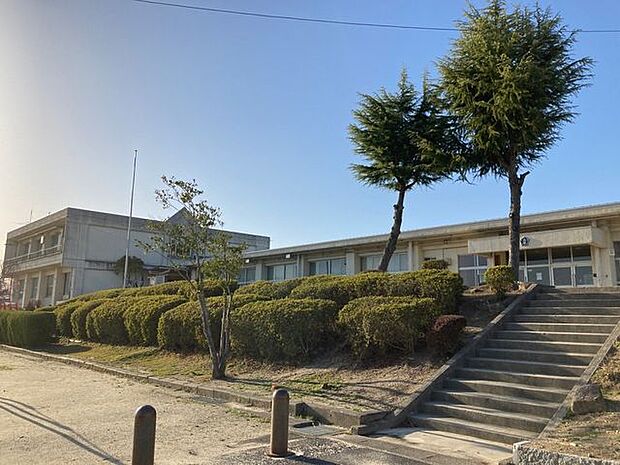 多治見市立共栄小学校多治見市立共栄小学校 2570m