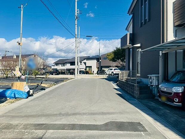 前面道路含む現地写真