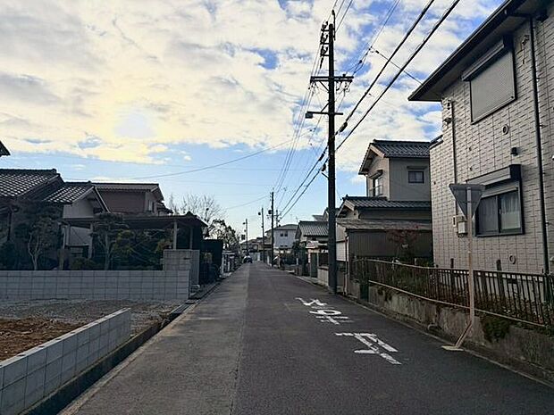 前面道路含む現地写真