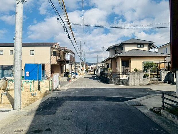 前面道路含む現地写真