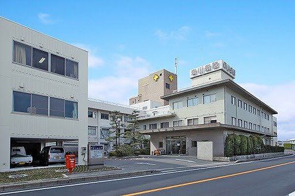 医療法人　青山病院内科やリハビリテーション科などを備え、地域に密着した医療を提供する病院です。患者一人ひとりに寄り添った親切な診療と手厚いケアが特徴。日々の健康相談から病気の予防まで、地域の安心を…