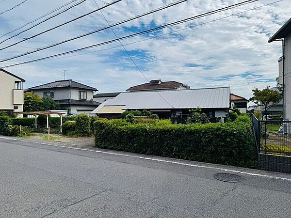 【スーパー徒歩10分圏内と買い物に便利】瑞鳳小・西中！広々前面道路で車の出し入れ快適！建築条件無し！