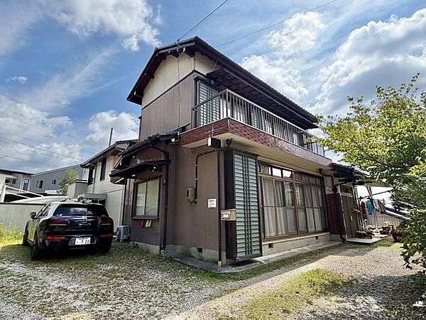 【縁側付き和室のある、落ち着いた住空間】5DK！駐車3台可（車種による）！駅・スーパー徒歩15分圏内