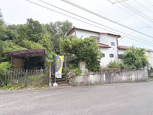 【建築条件なし！】前面道路が約6ｍあり、車の出し入れもラクラク！お好きなハウスメーカーで建築可能！
