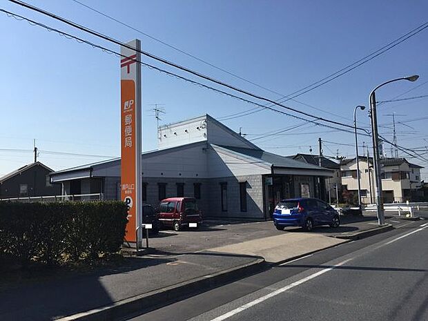 瀬戸山口郵便局郵便、貯金、保険の窓口サービスが一通り揃い、日常の各種手続きや発送に便利な郵便局です。ATMも設置されており、日々のお金の管理にも重宝します。地域に密着し、暮らしの安心を支えてくれる…