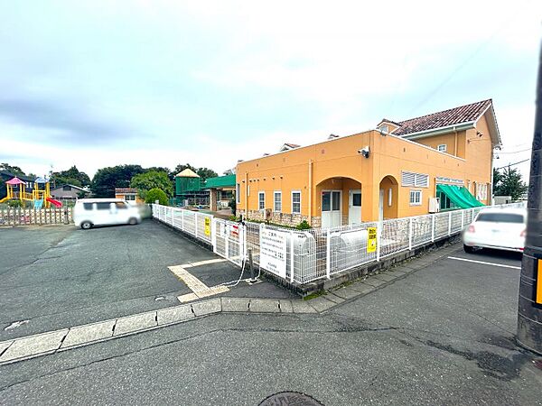 天王保育園まで　634m　徒歩約8分●保育目標「心身共にたくましい元気な子」自園調理をしているので、食育にも力を入れ、魚の解体ショー、豆腐づくり、ピザ作りカレーライス作り等行っています。