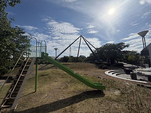 大伝根公園まで　80m　徒歩約1分　桜の木がたくさんあり、季節を感じれる公園です！