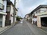 外観：北西側公道幅員約5.1ｍ。見通しの良い直線道路。毎日の駐車も安心です！
