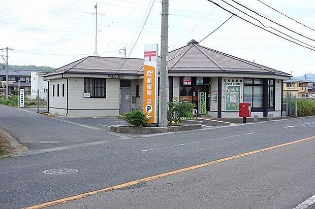 伏見郵便局 500m