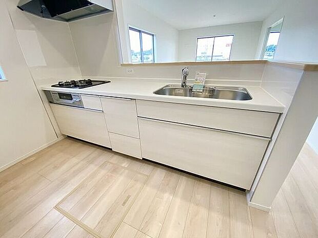 大きなシンクや広いワークトップやたっぷりの収納スペース！使い勝手が良く毎日のお料理が楽しくなりそう♪