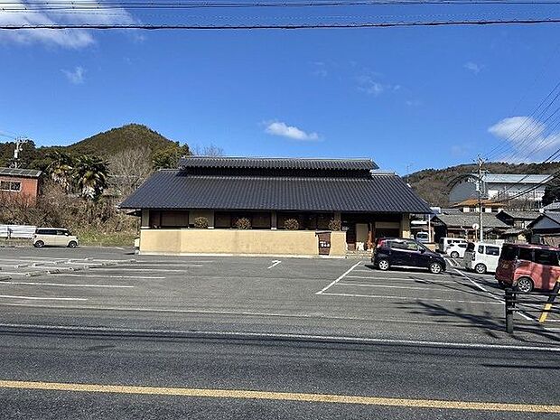 富士屋 車で5分 1810m