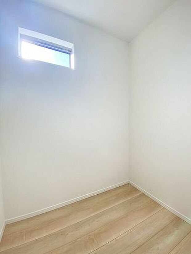 物が多いご家庭には重宝するスペースになります。