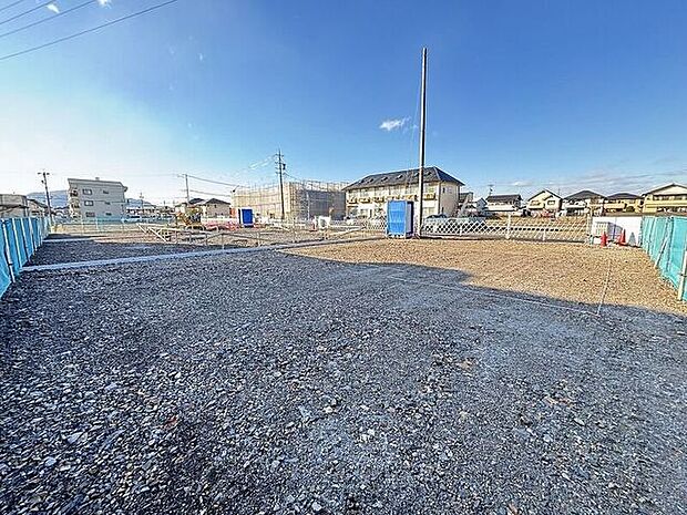 完成前の物件に限り、カラー選択やオプション工事 などのサービス特典が受けられる場合がございます。詳しくお知りになりたい方はお気軽にお問合せください。