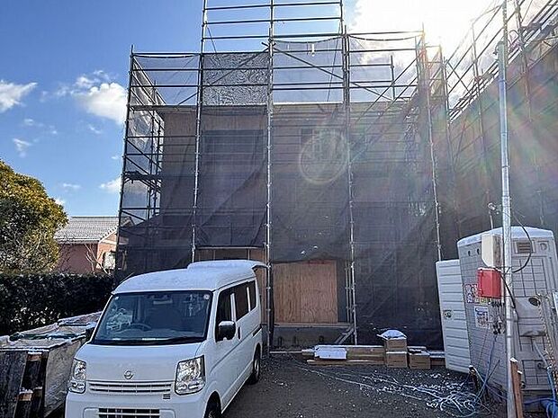 完成前の物件に限り、カラー選択やオプション工事 などのサービス特典が受けられる場合がございます。詳しくお知りになりたい方はお気軽にお問合せください。