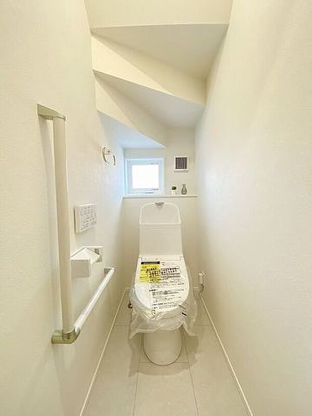 1Fトイレ　ウォシュレットトイレです。