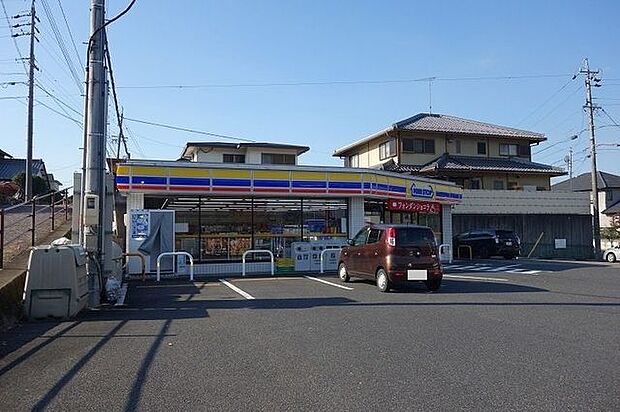 ミニストップ 西可児店車で2分 1000m