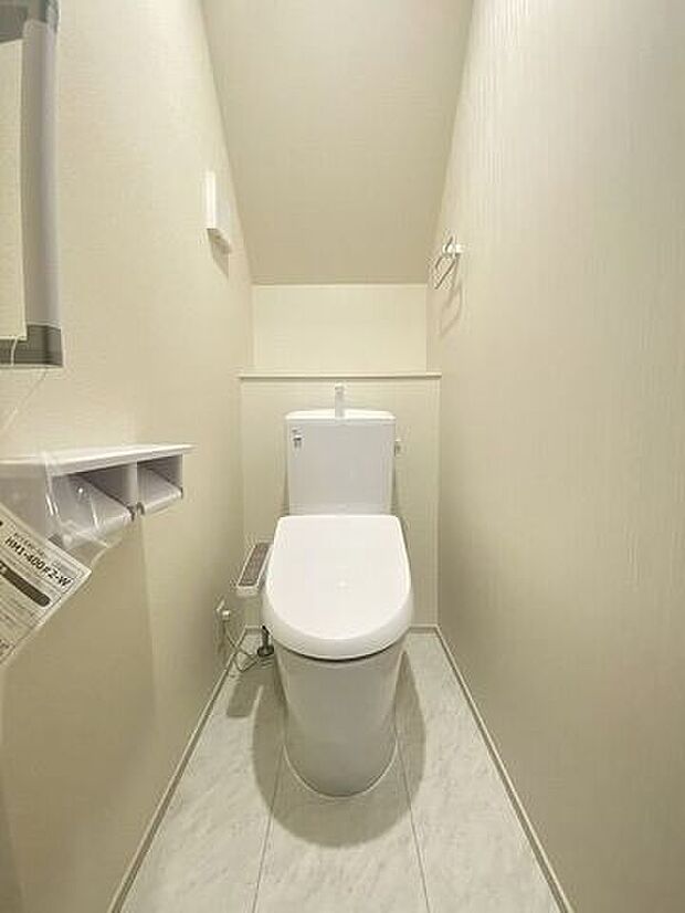1Fトイレ　ウォシュレットトイレです。