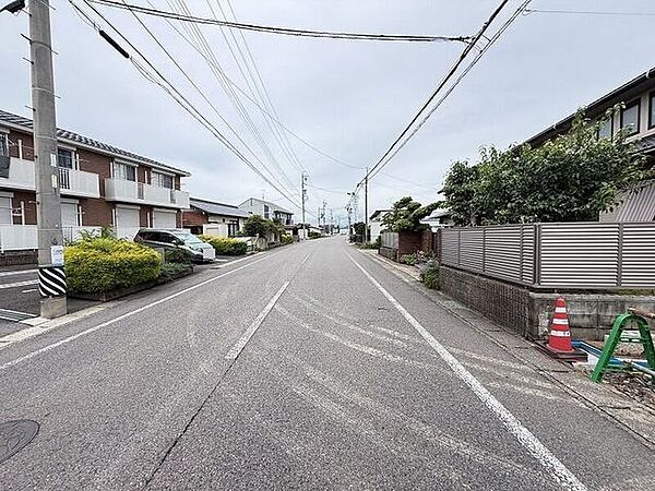 前面道路含む現地写真