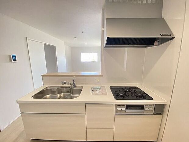 大きなシンクや広いワークトップやたっぷりの収納スペース!使い勝手が良く毎日のお料理が楽しくなりそう♪