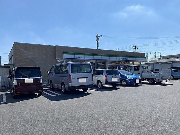 ファミリーマート 可児土田東山店 210m
