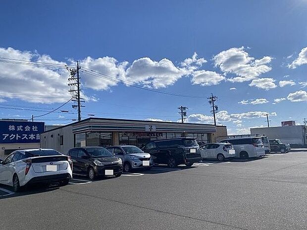セブン-イレブン 可児下恵土西店車で2分 750m