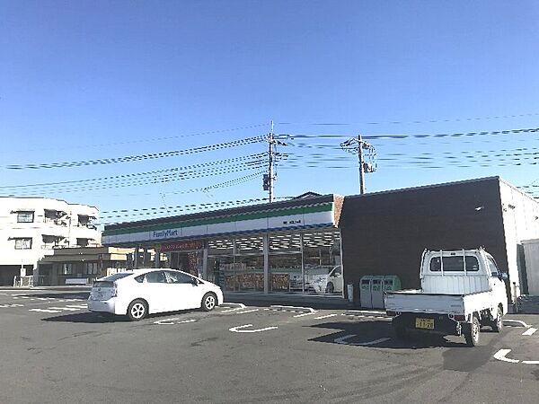 コンビニ667ｍ