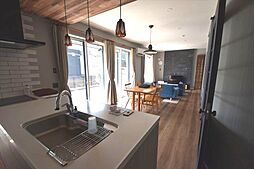 南アルプス市上宮地中古住宅 3LDKのリビング/ダイニング