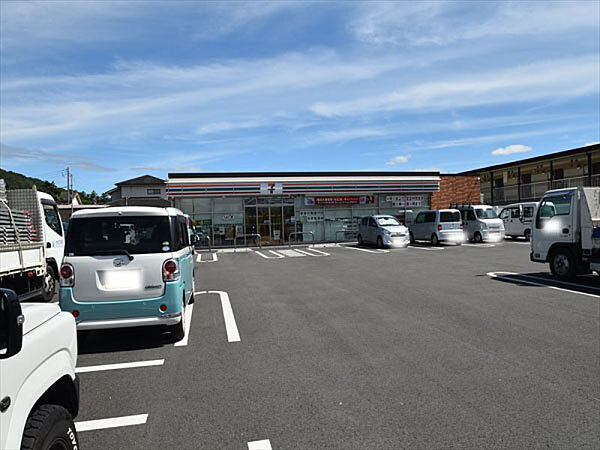 セブンイレブン甲府善光寺店まで130ｍ
