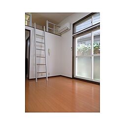 都営大江戸線 西新宿五丁目駅 徒歩4分の賃貸アパート 1階ワンルームのリビング/ダイニング