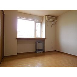 ビリオン 107 1階ワンルームのリビング/ダイニング