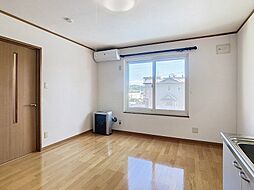 ウエストランドハウス 205 2階1LDKのリビング/ダイニング